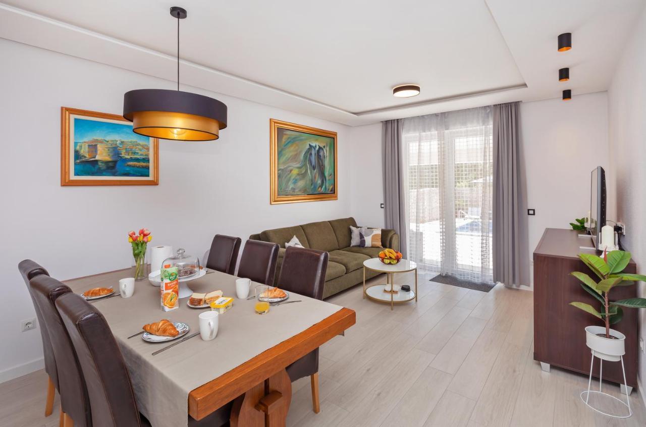 Apartment Holiday Home Doma, Cilipi Near Dubrovnik Exteriör bild