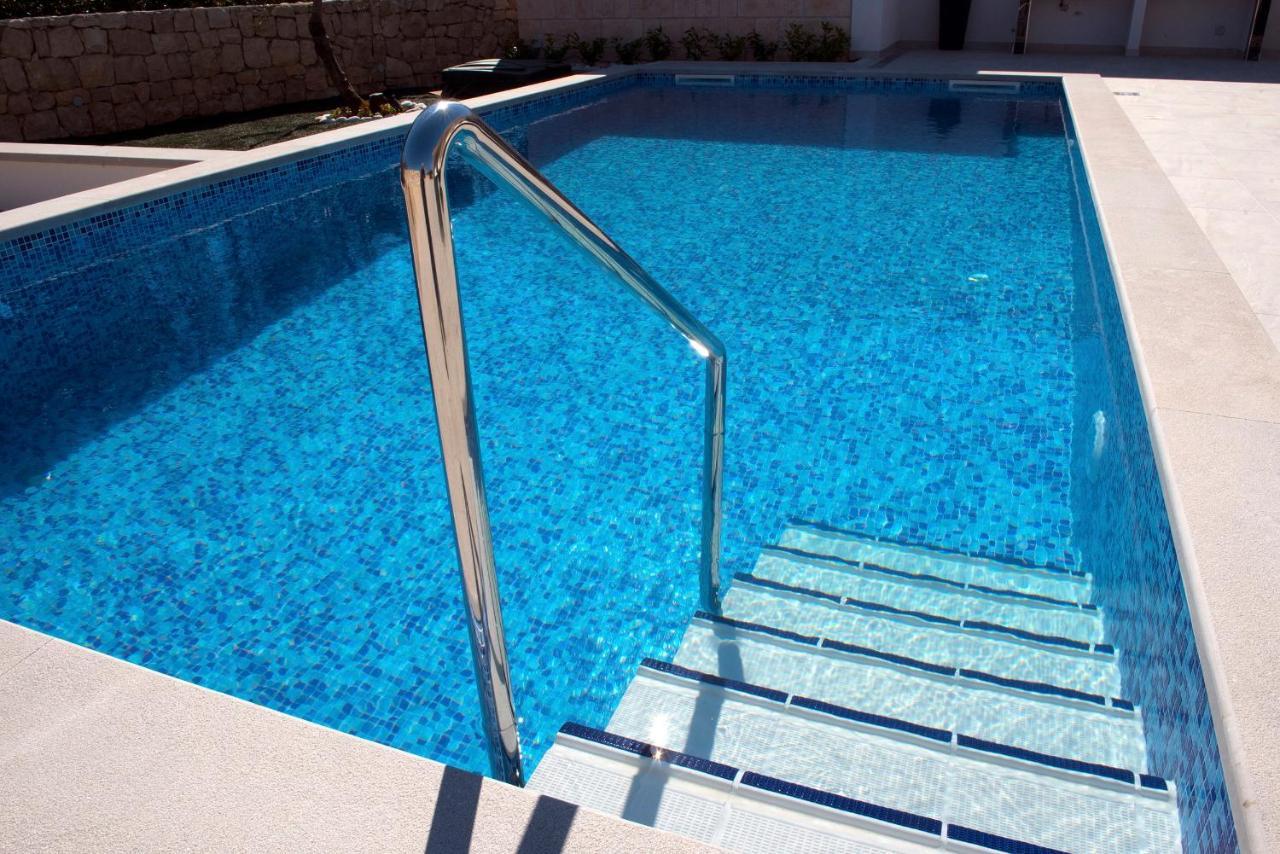 Apartment Holiday Home Doma, Cilipi Near Dubrovnik Exteriör bild
