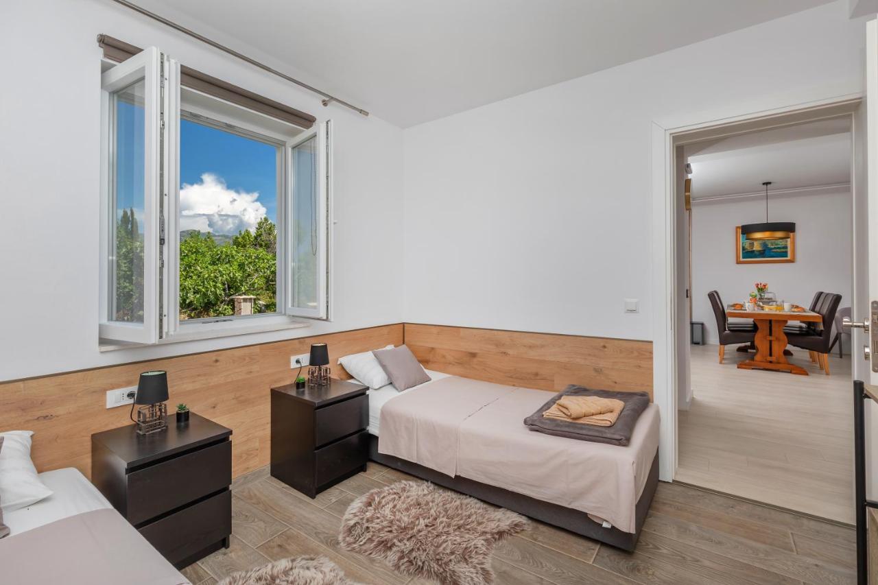 Apartment Holiday Home Doma, Cilipi Near Dubrovnik Exteriör bild