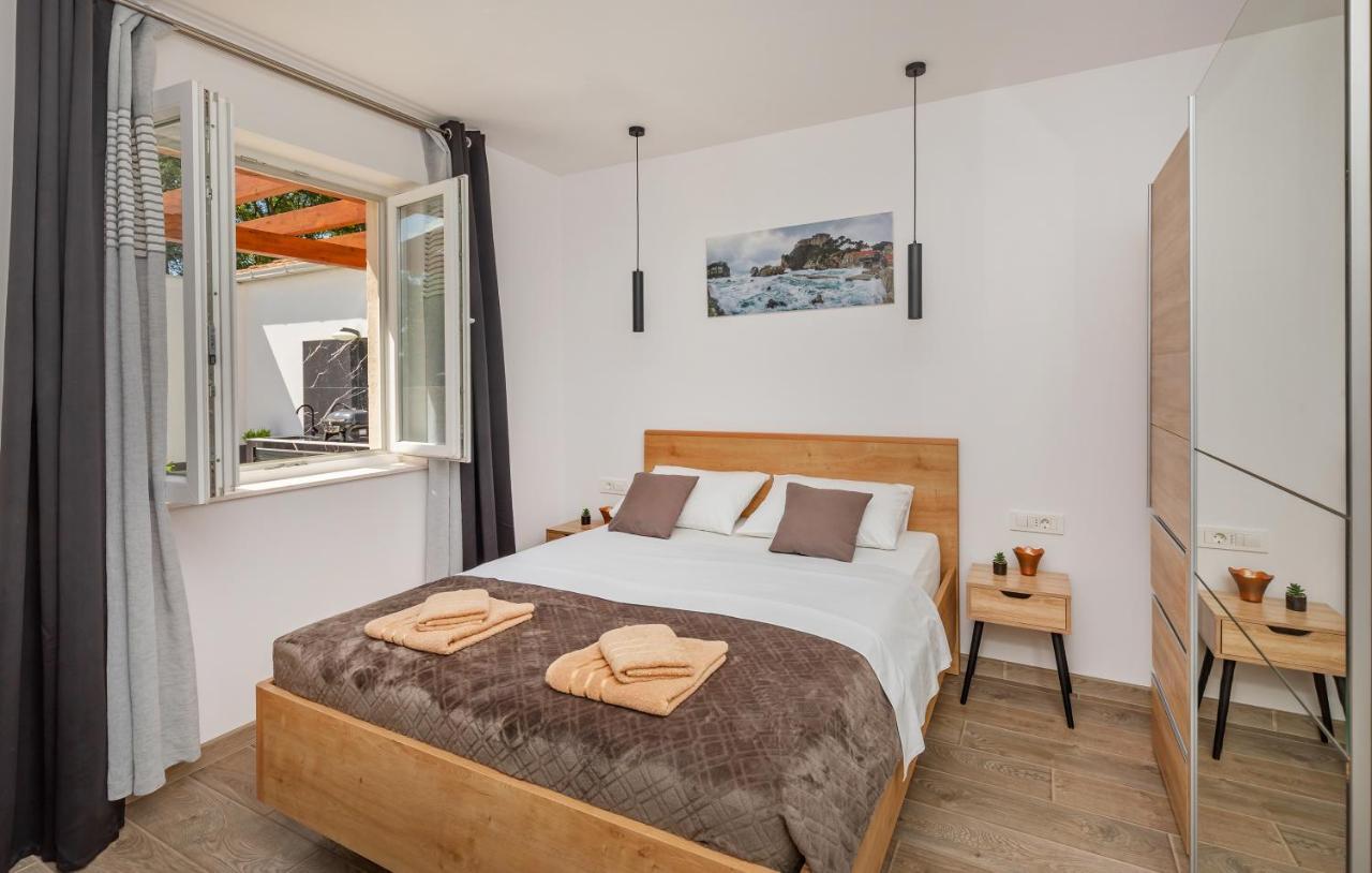 Apartment Holiday Home Doma, Cilipi Near Dubrovnik Exteriör bild