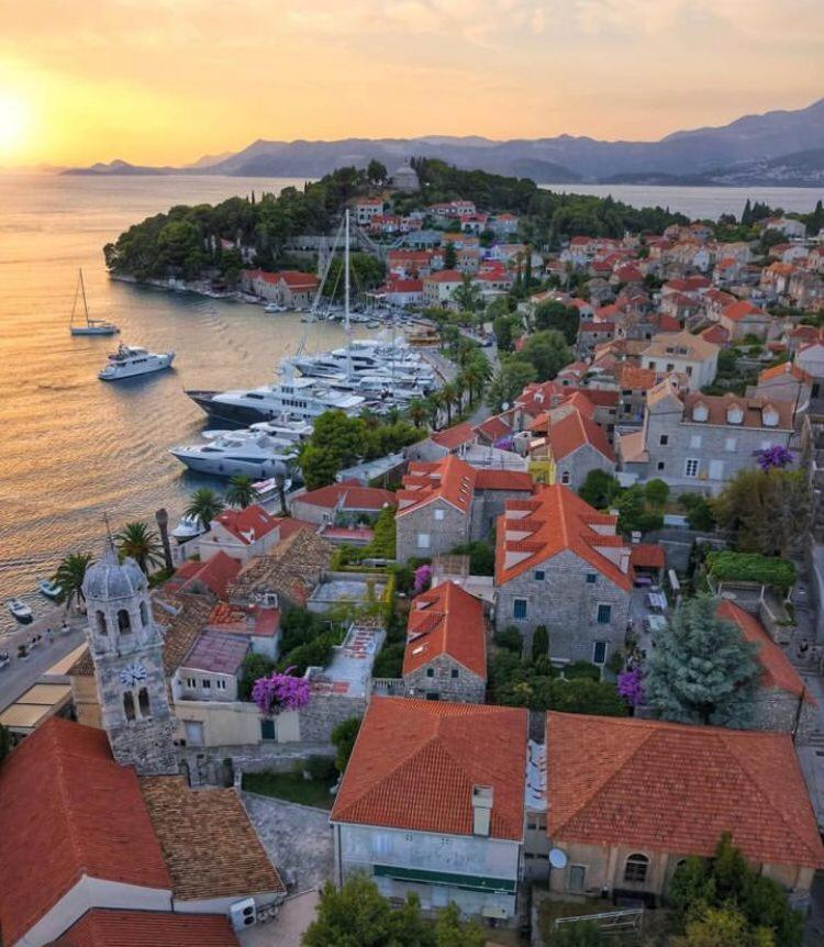 Apartment Holiday Home Doma, Cilipi Near Dubrovnik Exteriör bild