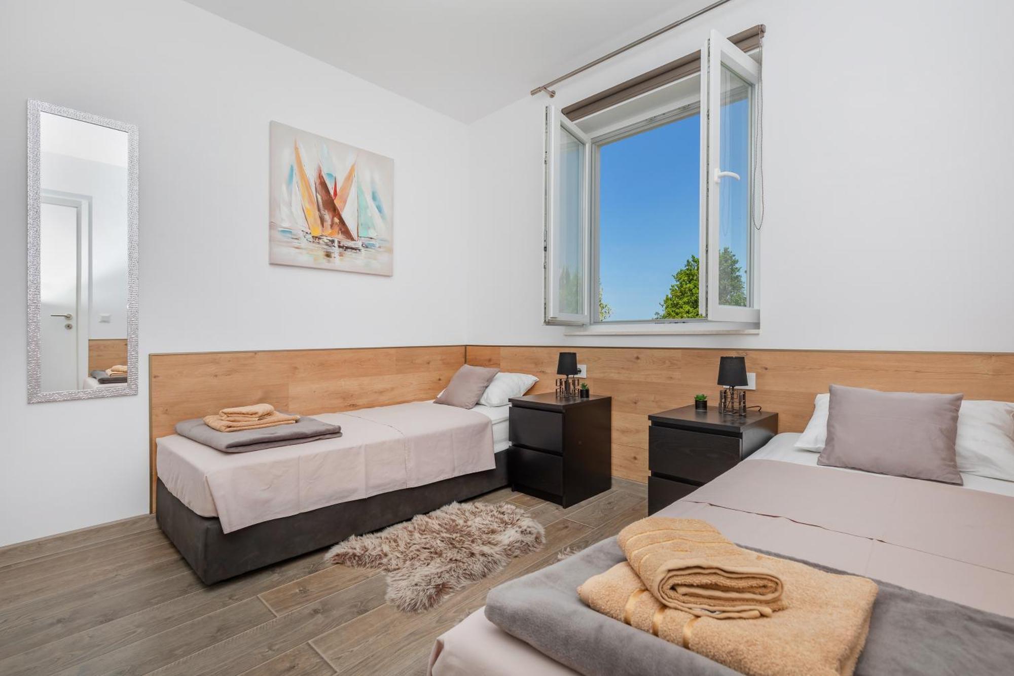 Apartment Holiday Home Doma, Cilipi Near Dubrovnik Rum bild