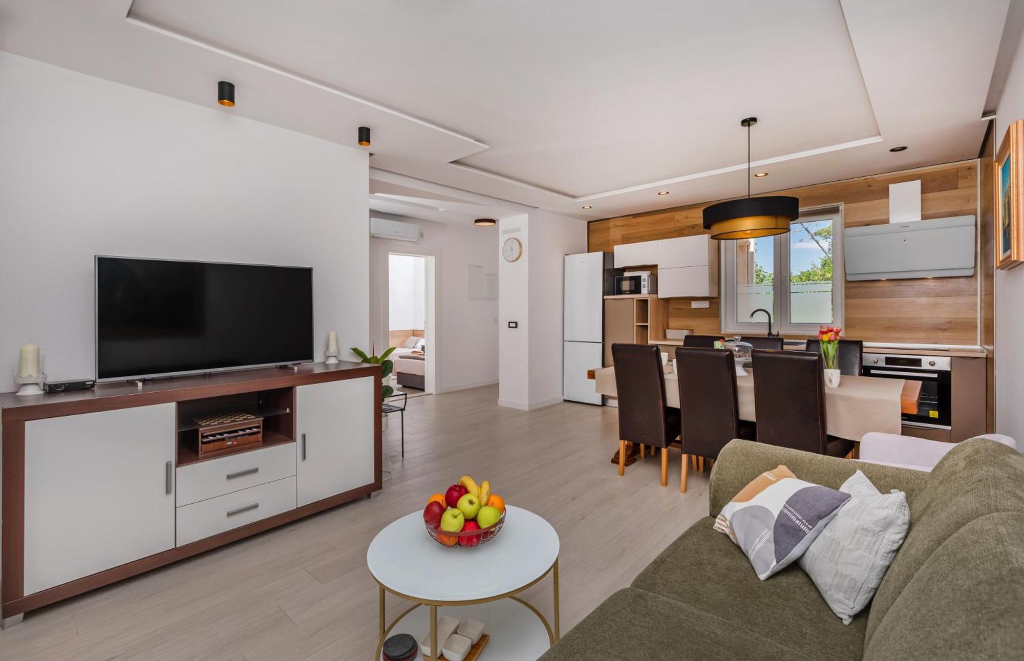 Apartment Holiday Home Doma, Cilipi Near Dubrovnik Rum bild
