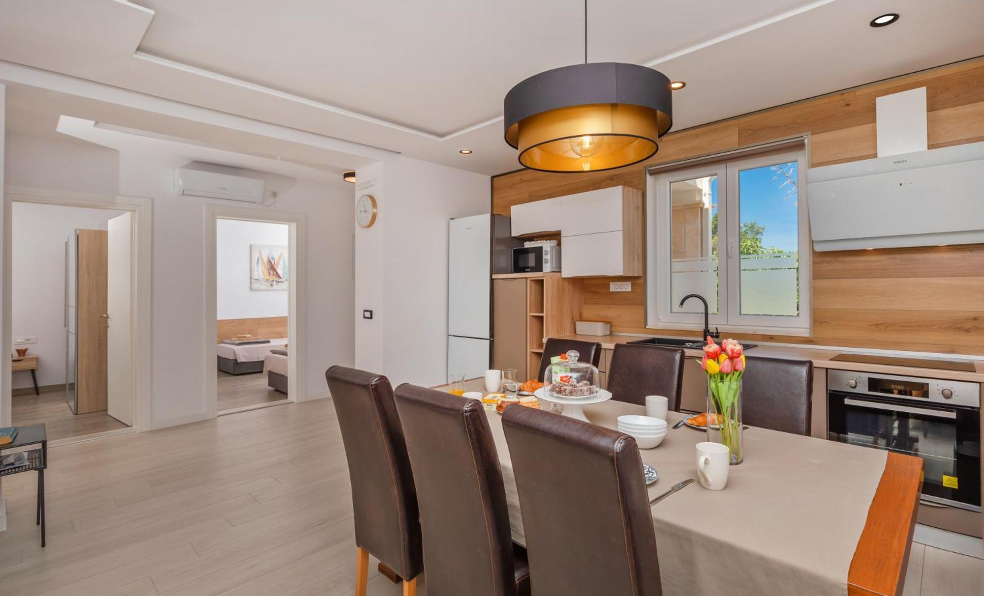 Apartment Holiday Home Doma, Cilipi Near Dubrovnik Rum bild